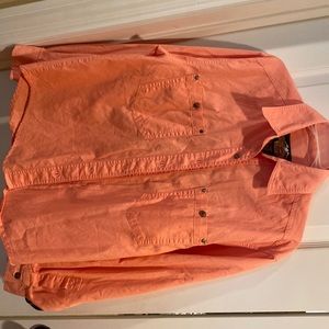 Ladies Size Small Harley Davidson Ling Sleeve Shirt.  Peach color.